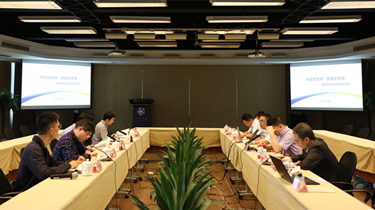 省郵政管理局局長、省交通運(yùn)輸廳副廳長陳凱一行到英特調(diào)研指導(dǎo)